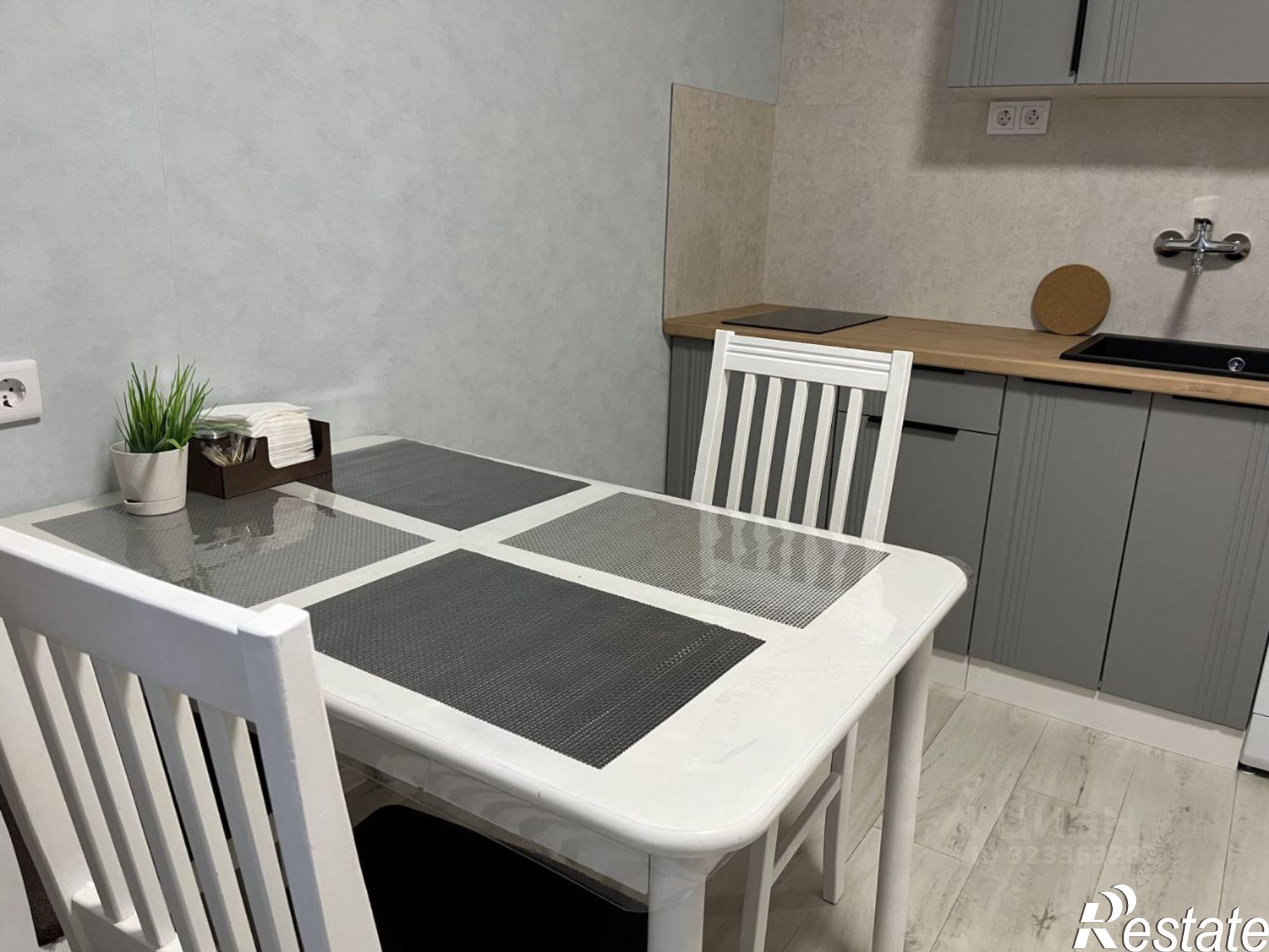 Сдать квартиру за 65 000 рублей на Костомукша, улица Героев, 2