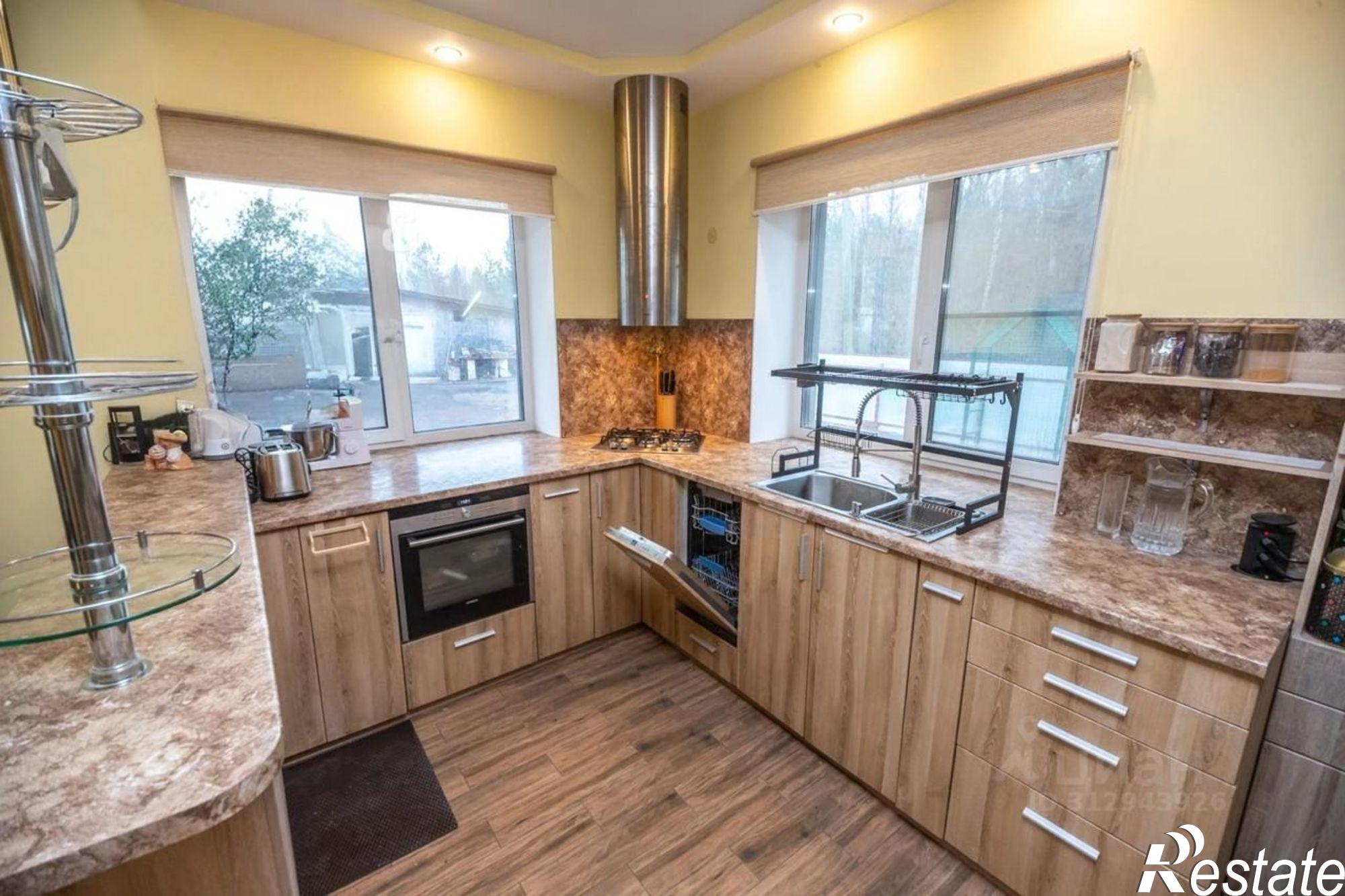 Купить дачу, дом, коттедж за 16 900 000 рублей на ул Надежды, 13