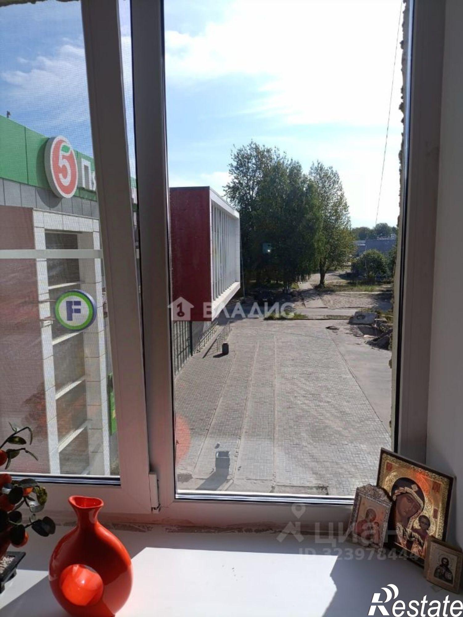 Купить квартиру за 2 500 000 рублей на б-р Советов, 4