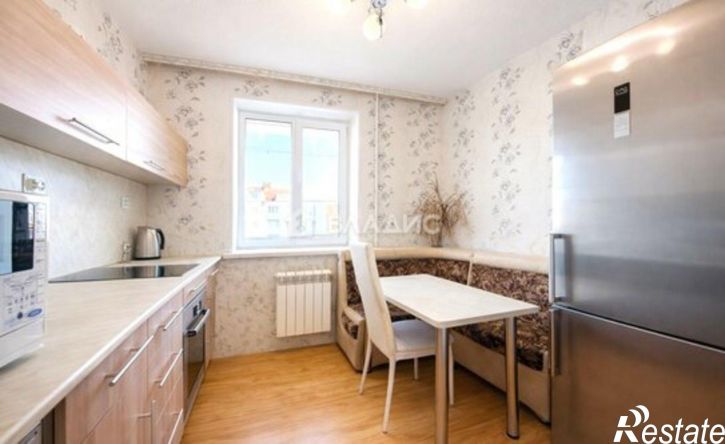 4-комн квартира улица Бумажников, 44,  д. 44
