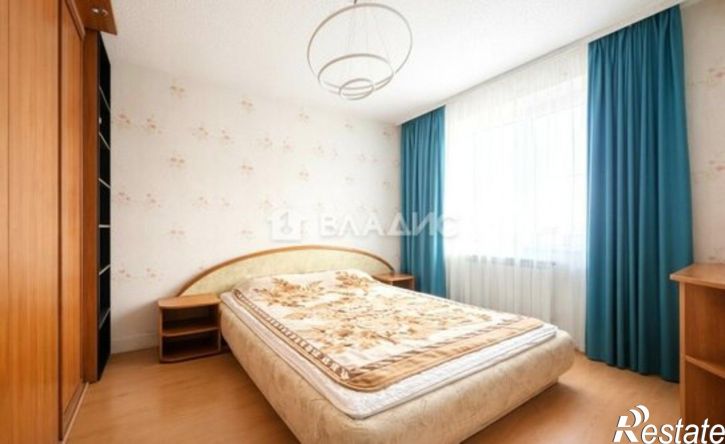4-комн квартира улица Бумажников, 44,  д. 44