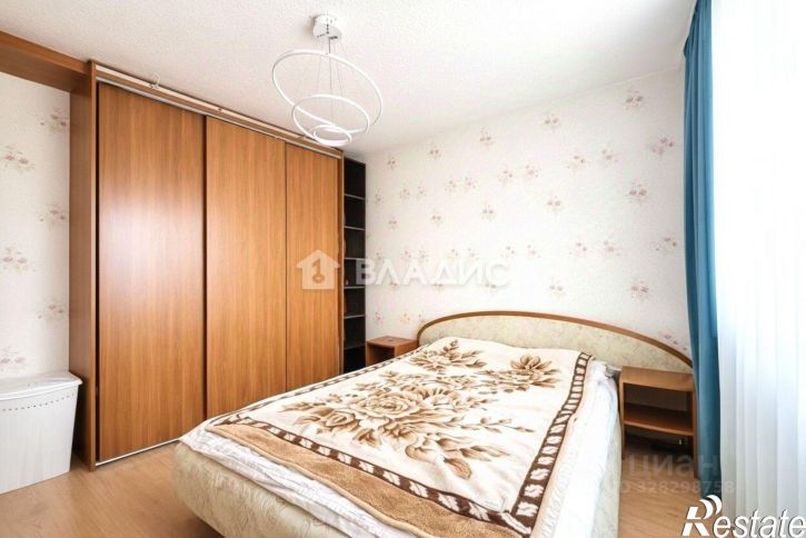 4-комн квартира улица Бумажников, 44,  д. 44