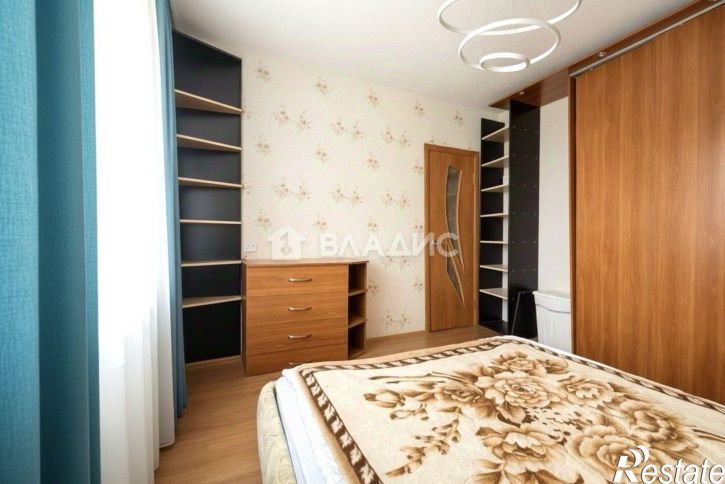 4-комн квартира улица Бумажников, 44,  д. 44