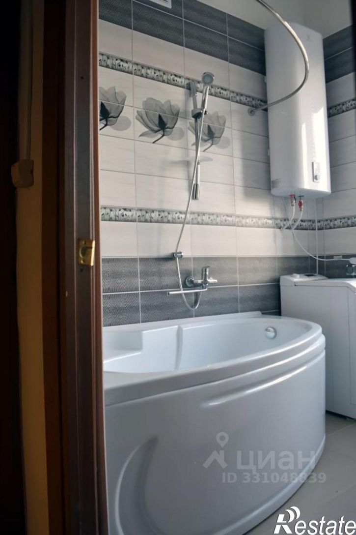 5-комн квартира улица Фрунзе, 1,  д. 1