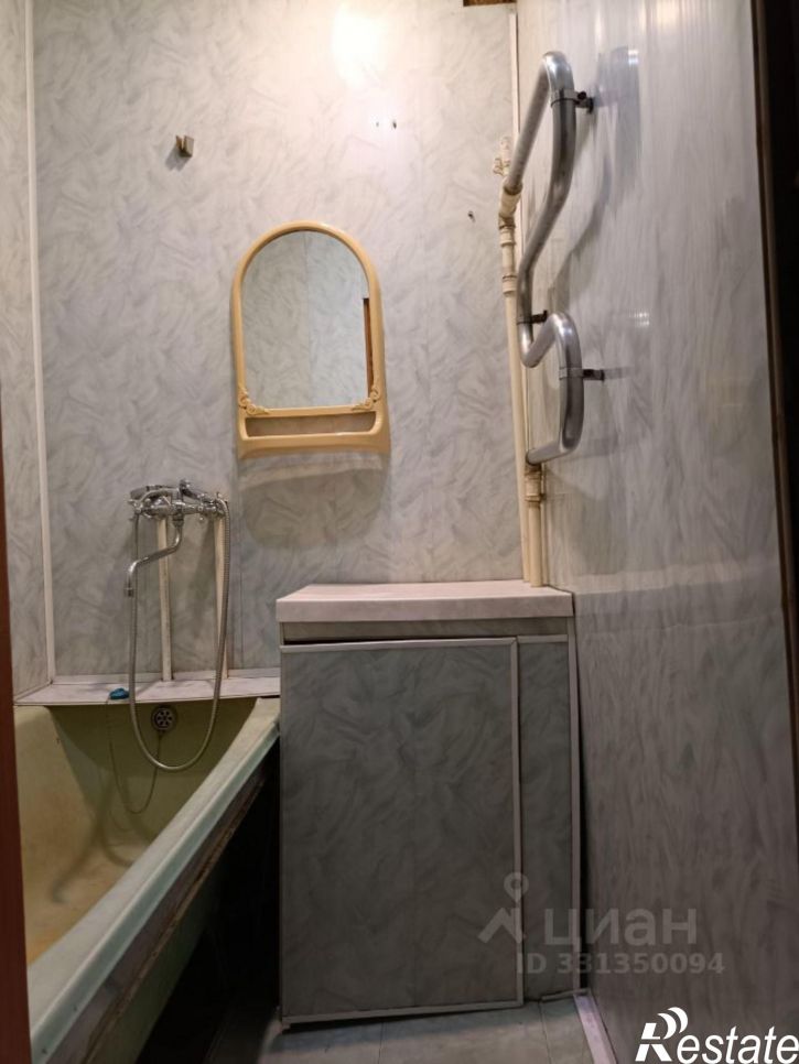 3-комн квартира пр-д Бумажников, 13,  д. 13