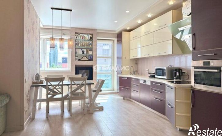 4-комн квартира Петрозаводск, улица Зайцева, 8