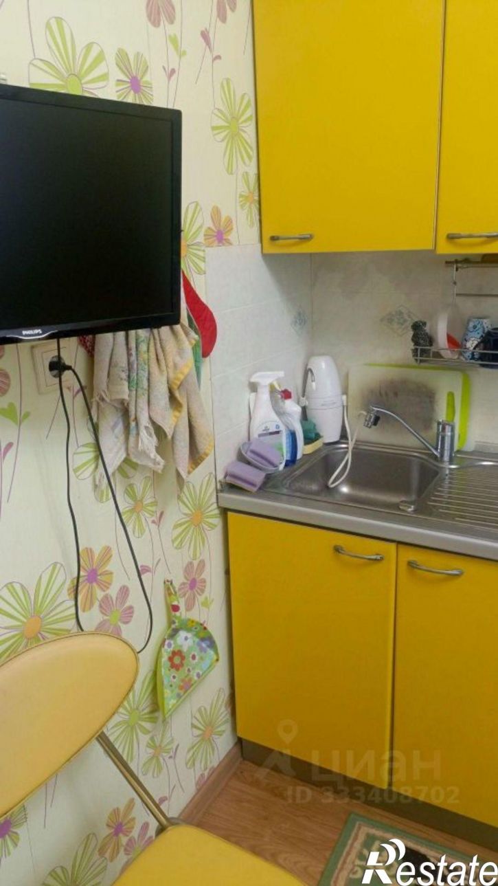 2-комн квартира ул Титова, 1,  д. 1