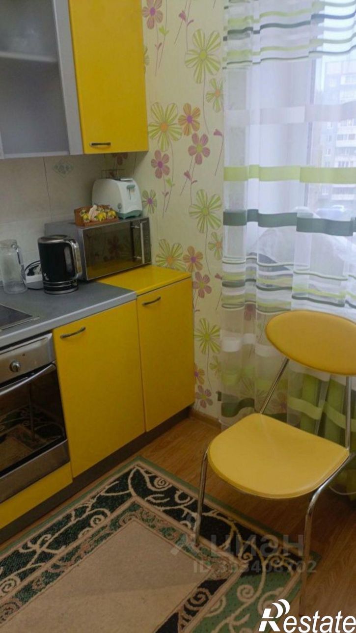 2-комн квартира ул Титова, 1,  д. 1