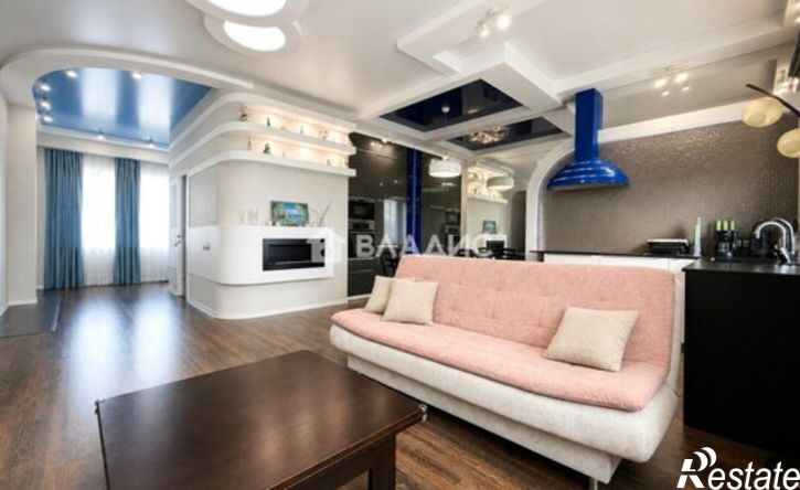 4-комн квартира Петрозаводск, улица Чапаева, 42А
