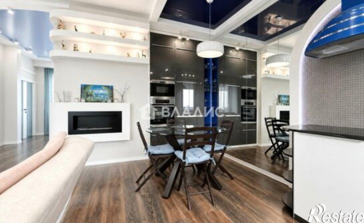4-комн квартира Петрозаводск, улица Чапаева, 42А