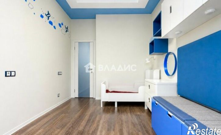 4-комн квартира Петрозаводск, улица Чапаева, 42А